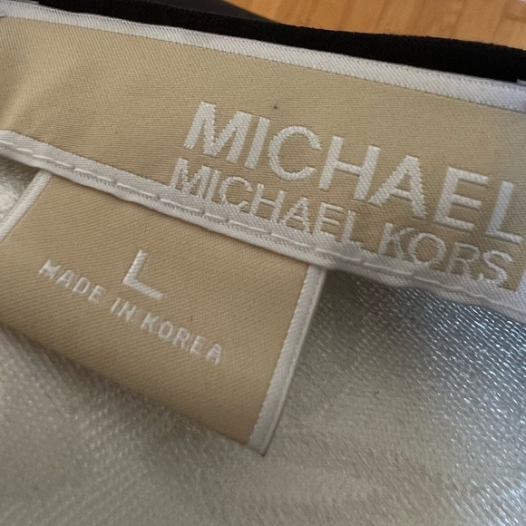 MICHAEL Michael Kors Black V-Neck Sleeveless Handkerchief-Hem Dress Size Large - Picture 7 of 8